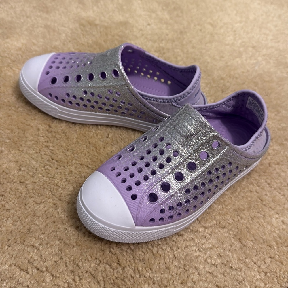 Girls NWOT sketchers